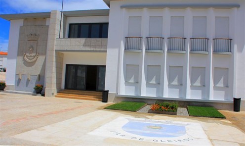 1325766685Municipio De Oleiros