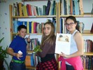 caça aos livros  na BE.JPG